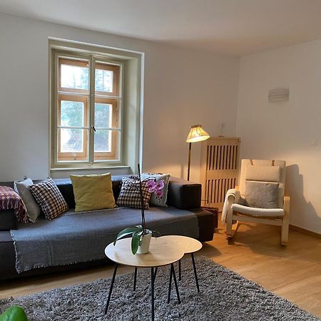 Apartamento Haus La Punt, Savognin Rona Habitación foto